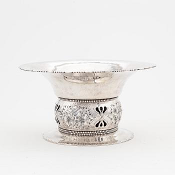 An art nouveau silver centrepiece, mark of K. Anderson, Stockholm 1915.