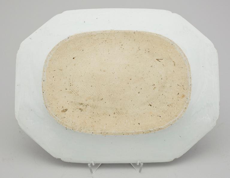 STEKFAT, porslin, Kina, Qianlong/Jiaqing, sent 1700-tal.