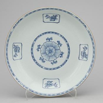FAT porslin, Kina, Qing dynastin, 1700-tal.
