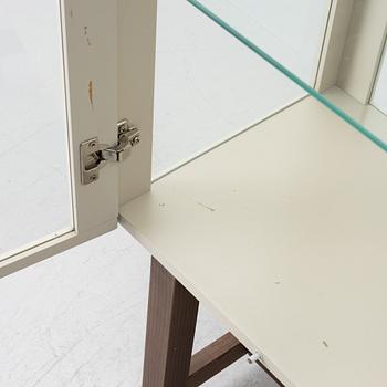Ola Wihlborg, vitrinskåp, "Stockholm" Ikea.