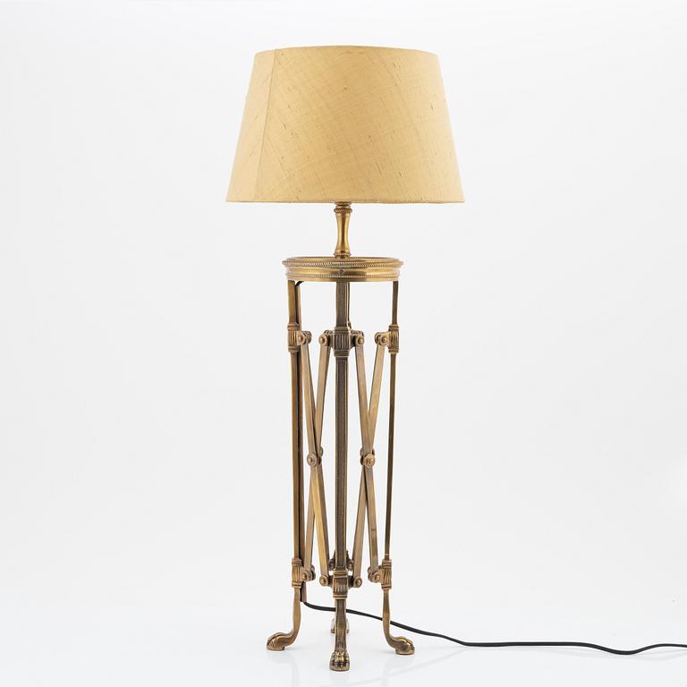 Bordslampa, 2000-tal.