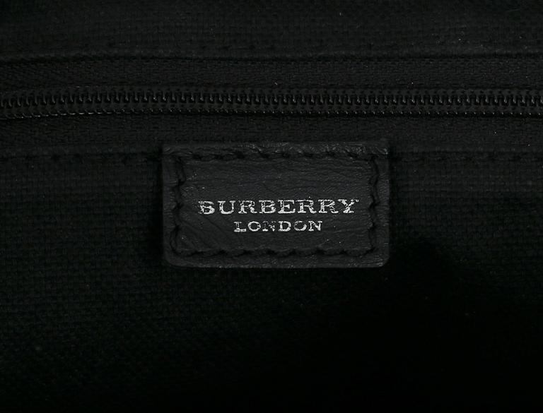 VÄSKA, Burberry.