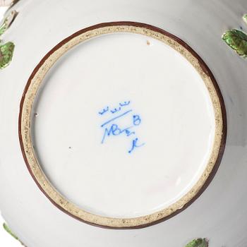 A Swedish Marieberg jar with cover, 18th century, period of Berthevin.