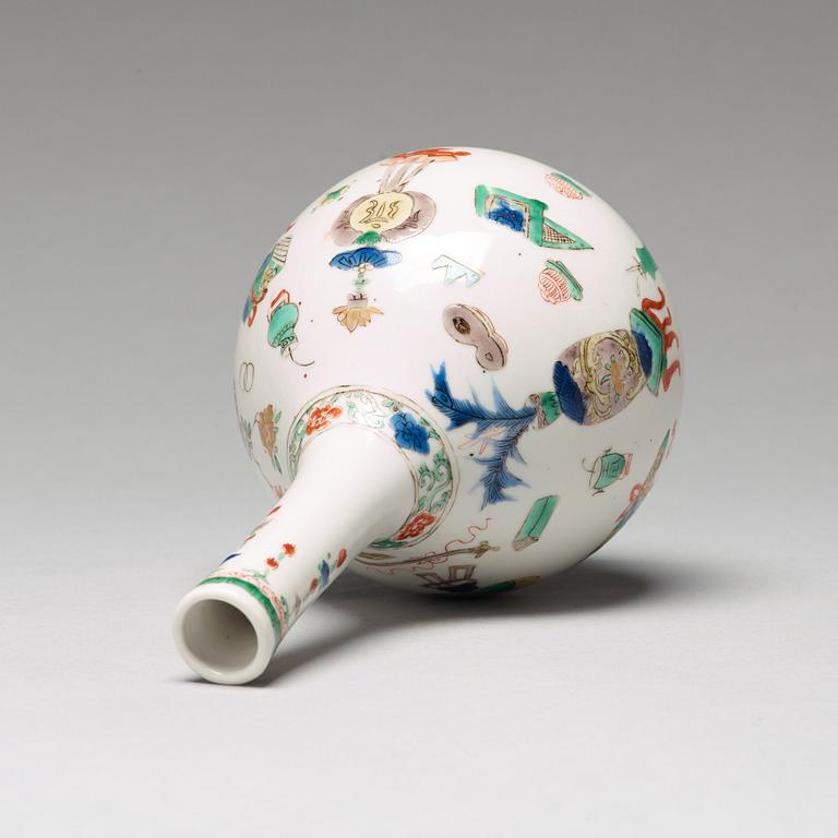 A famille verte vase, Qing dynasty, Kangxi (1662-1722).