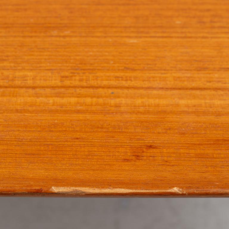 Tove & Edvard Kindt-Larsen, coffee table, Seffle furniture factory, 1960s.