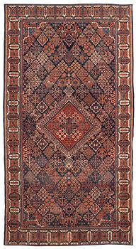 1258. SEMI-ANTIQUE JOSHAGHAN. 347,5 x 189 cm.