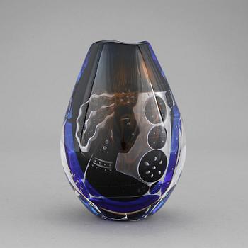 VAS, glas, "Flickan och duvan", Ariel. Edvin Öhrström, Orrefors, 1987.