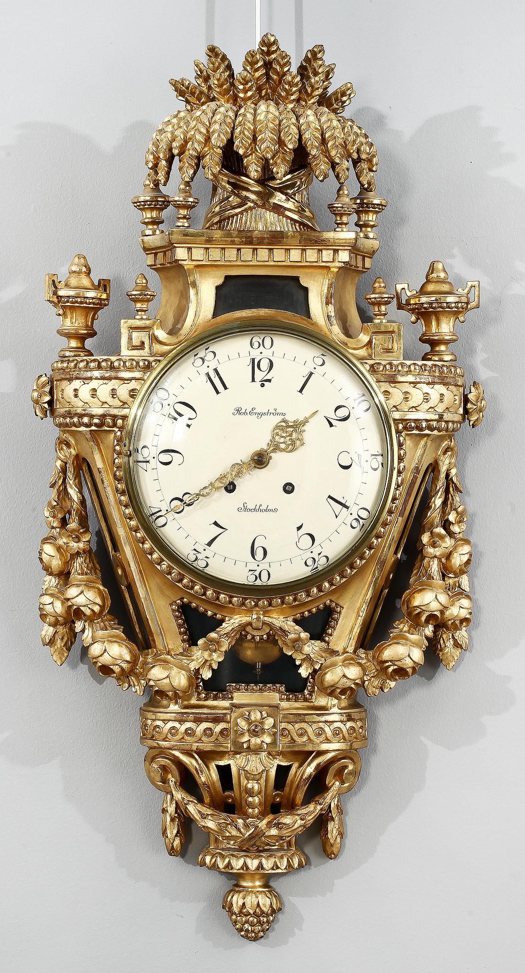 VÄGGPENDYL, gustaviansk stil, 1900-talets första hälft. Urtavlan märkt Rob. Engström, Stockholm.