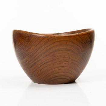 Johnny Mattsson, tray and two bowls.