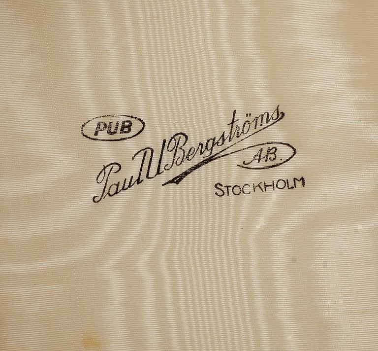 CYLINDERHATTAR, 3 st, bland annat Paul. U. Bergström, AB, Stockholm, 1900-talets första hälft/mitt.