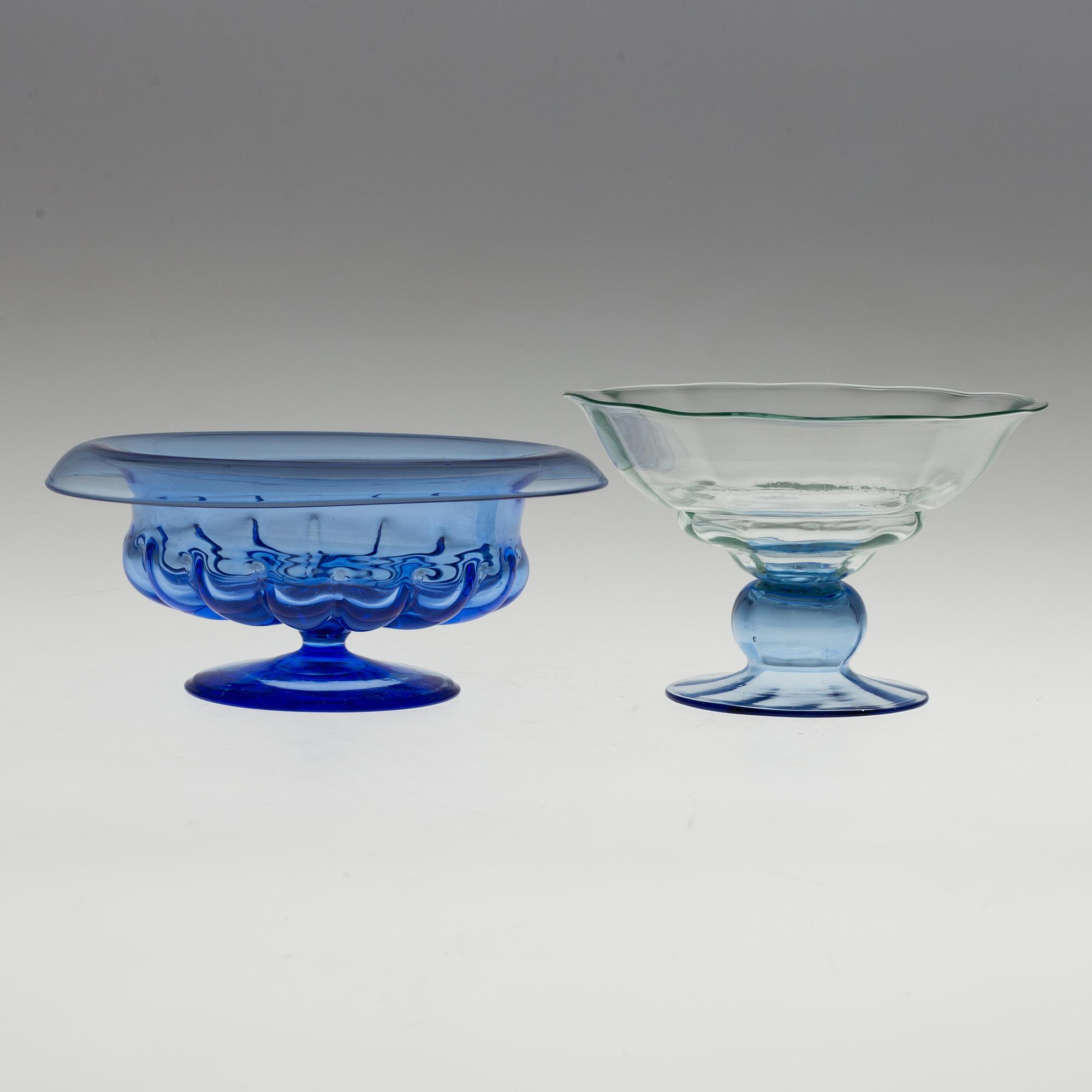 2 glass bowls, Simon Gate, Orrefors Sandvik, ca 1917-1920.
