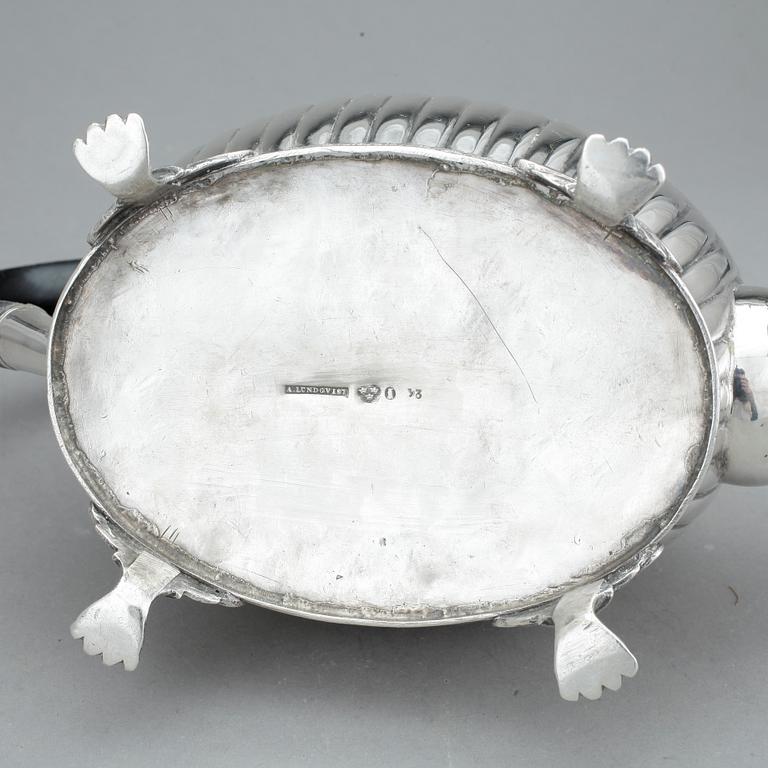 TEKANNA, silver, empire, Anders Lundqvist, Stockholm 1829. Vikt ca 705 gram.