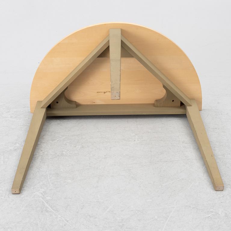 Nirvan Richter, bord, Norrgavel.