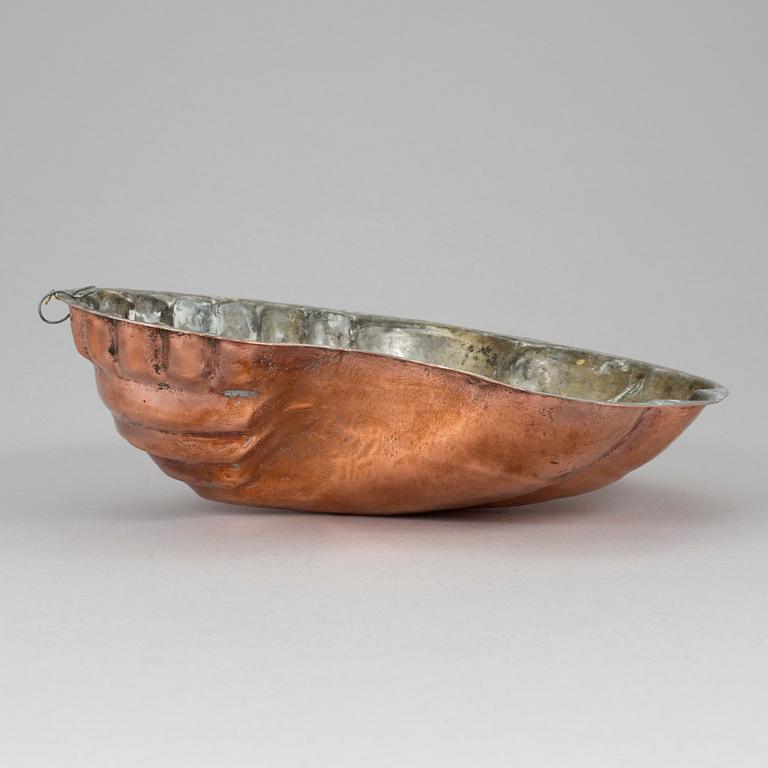 A copper aspic molds 18/19th century.