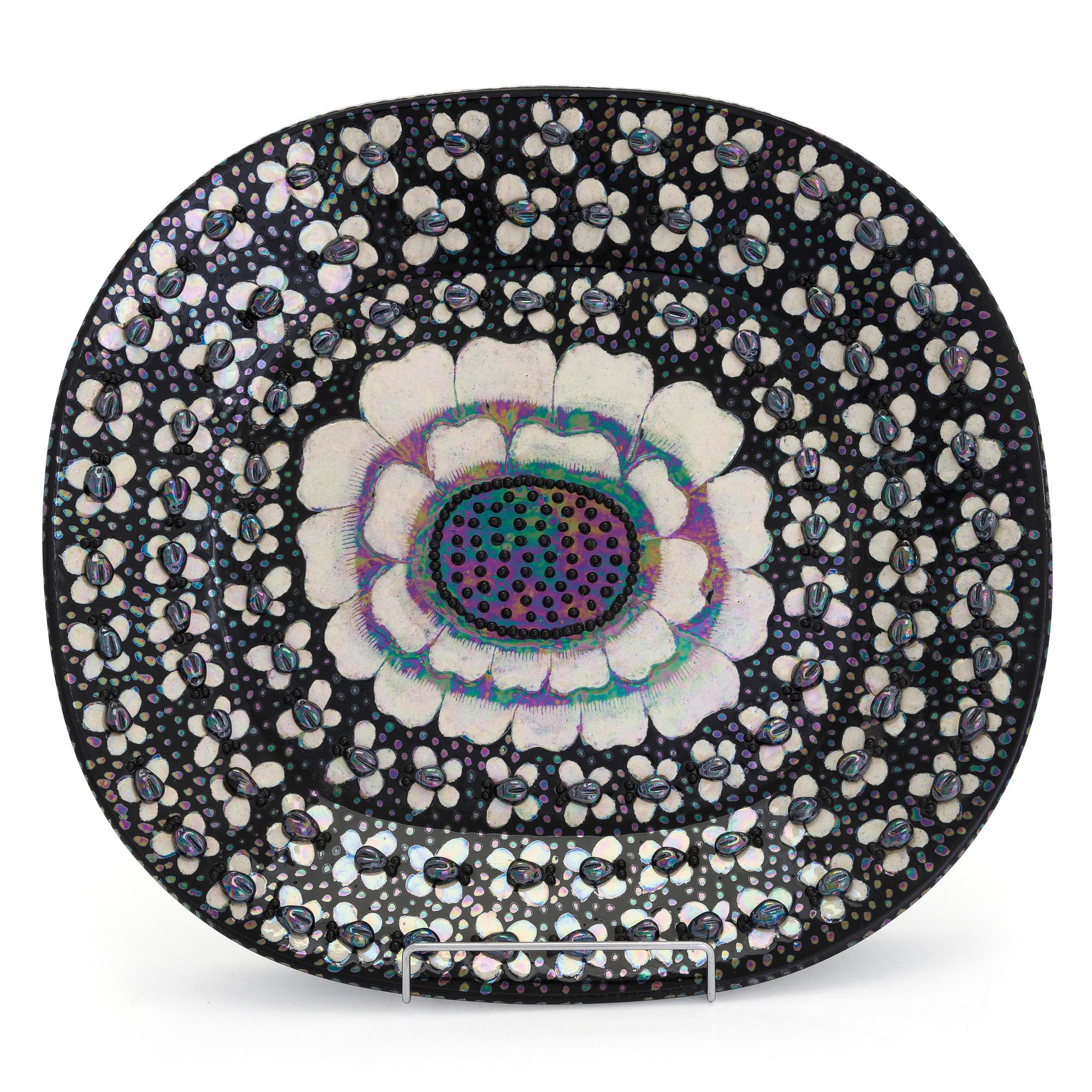 Birger Kaipiainen, koristevati, signeerattu Kaipiainen Arabia.