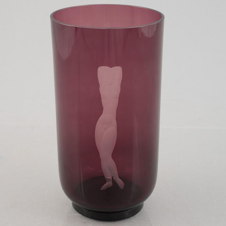 Vicke Lindstrand, a glass vase, Orrefors, dated 1935.