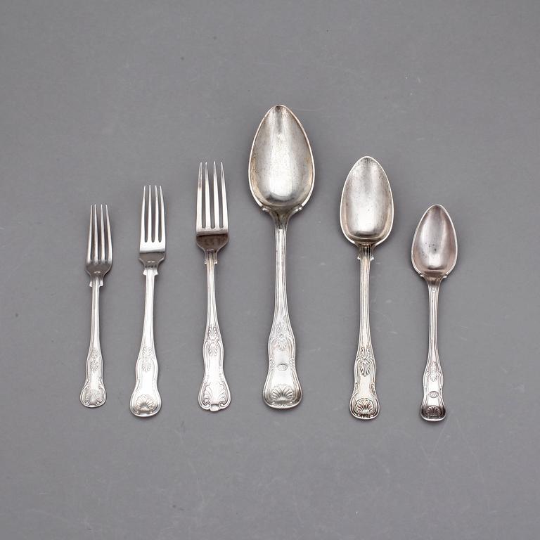 BESTICKSERVIS, 52 delar, "Engelsk snäck", bland annat CG Hallberg, Stockholm, 1917. Vikt ca 1664g.