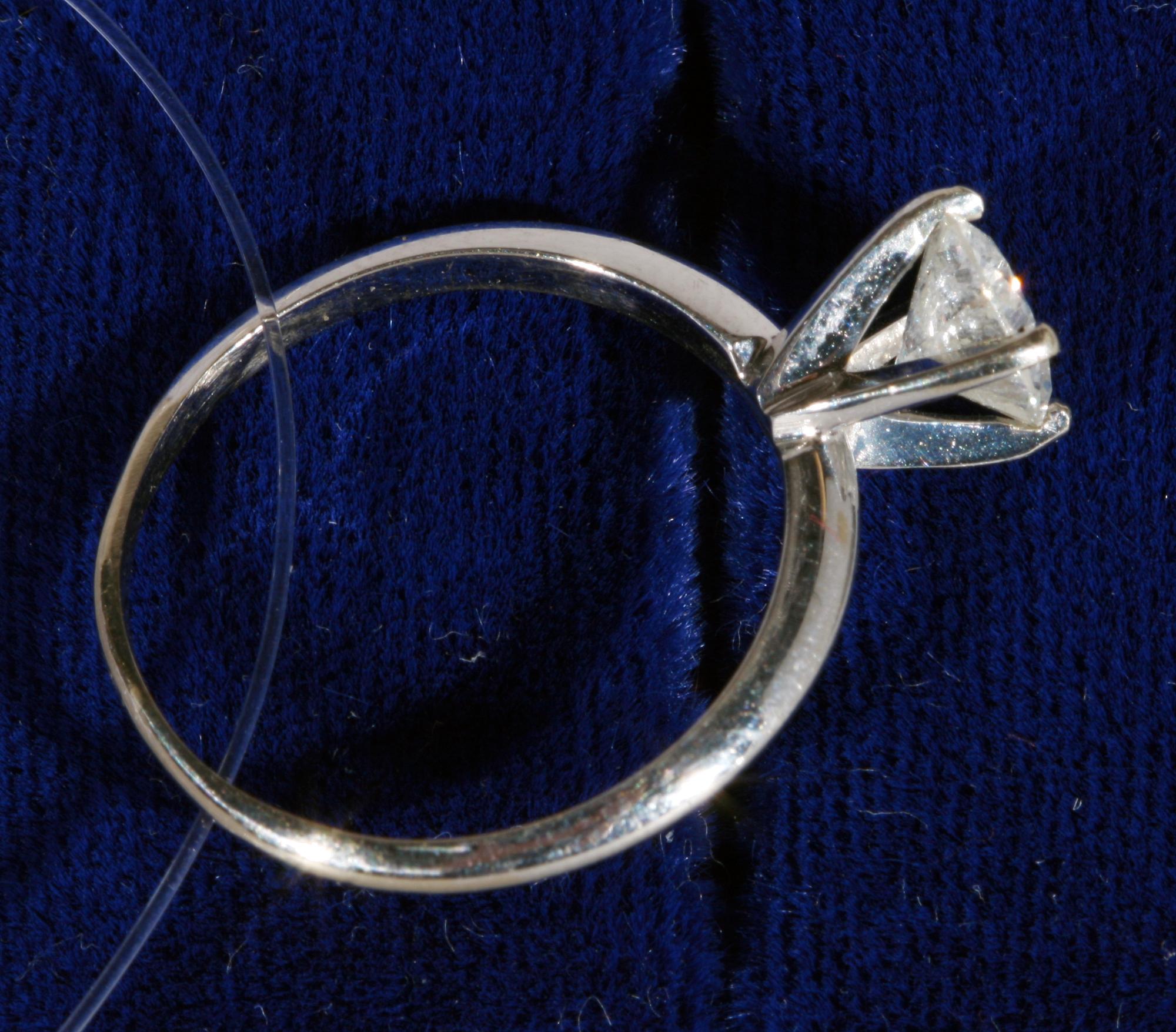 RING, 1.02 ct. Ca Wesselton/Piqué.