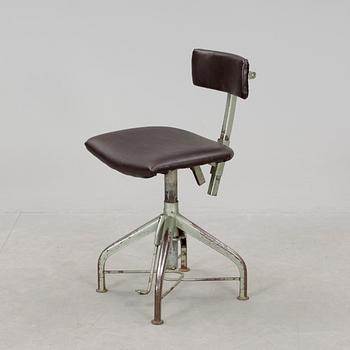 ARBETSSTOL, industri, 1900-talets första hälft.