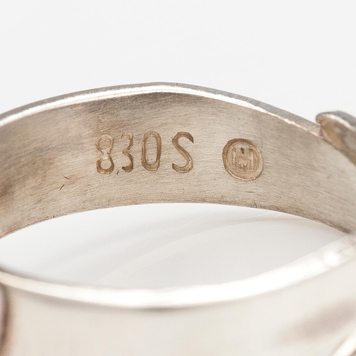Jorma Laine, A silver ring "Mörökölli". Turun Hopea, Turku.