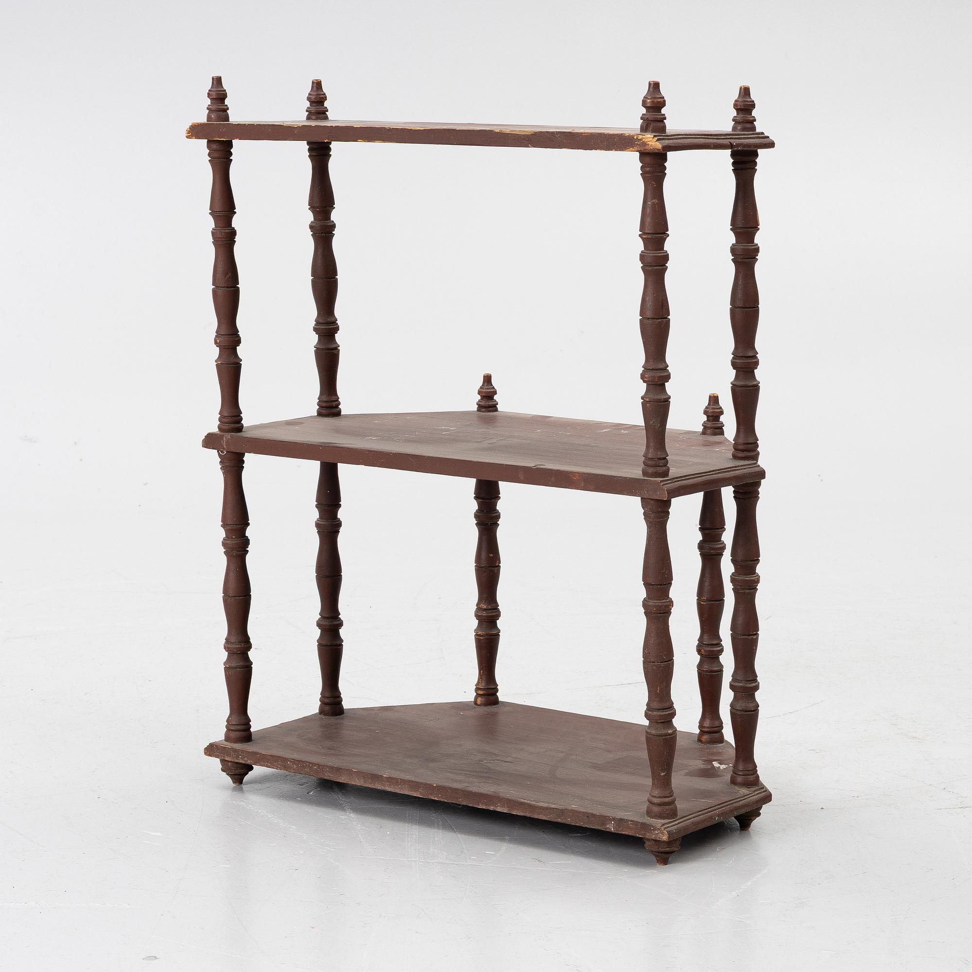 A wall shelf, 19th Century.