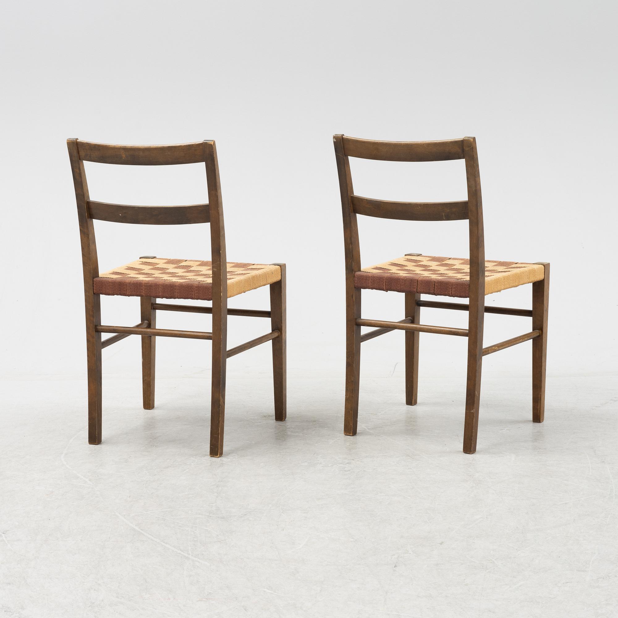 Axel Larsson, a pair of birch wood chairs, Svenska Möbelfabrikerna Bodafors, 1930's.
