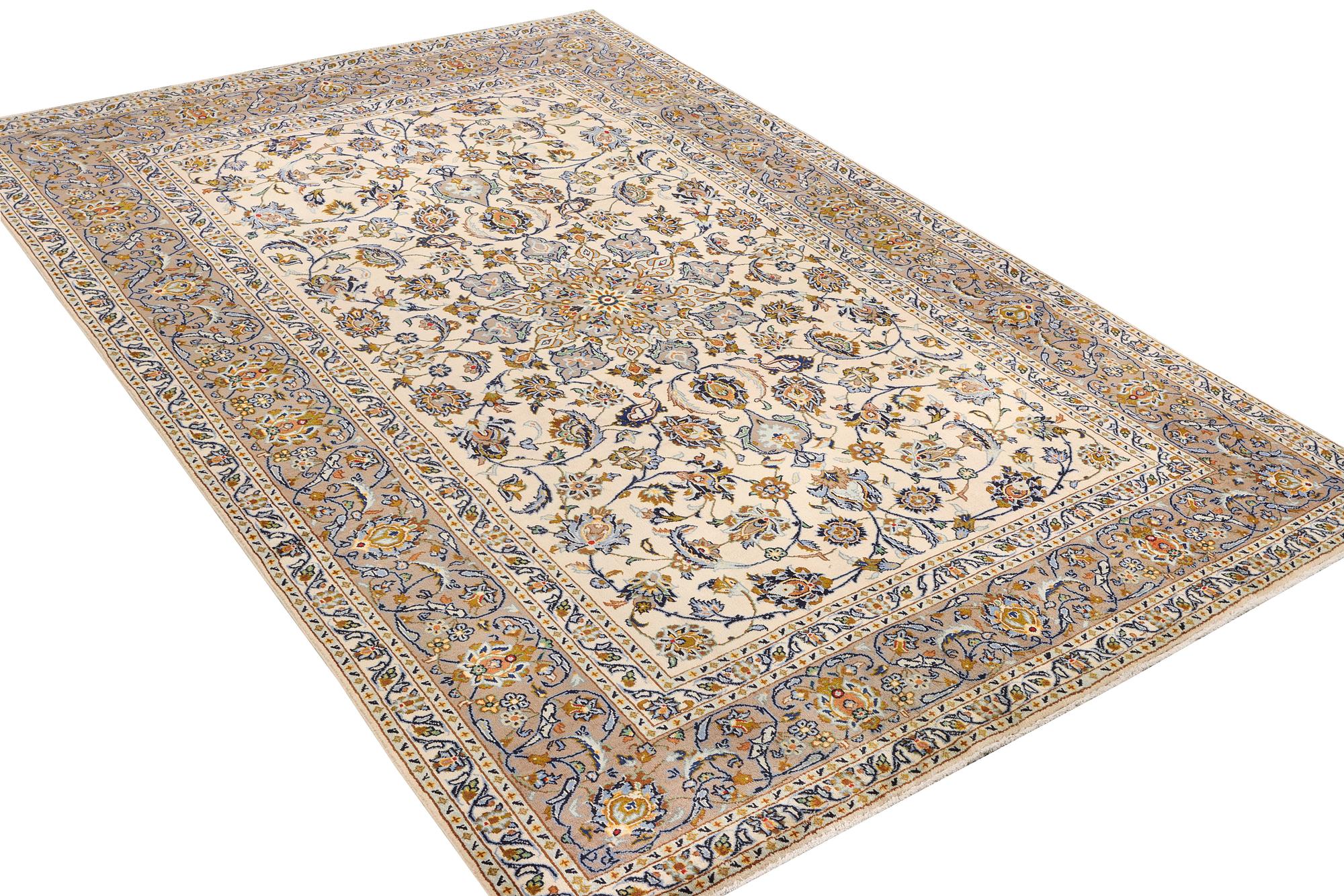 A Keshan carpet, c. 340 x 218 cm.