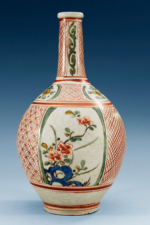 A Japanese vase, second half of 17th Century.