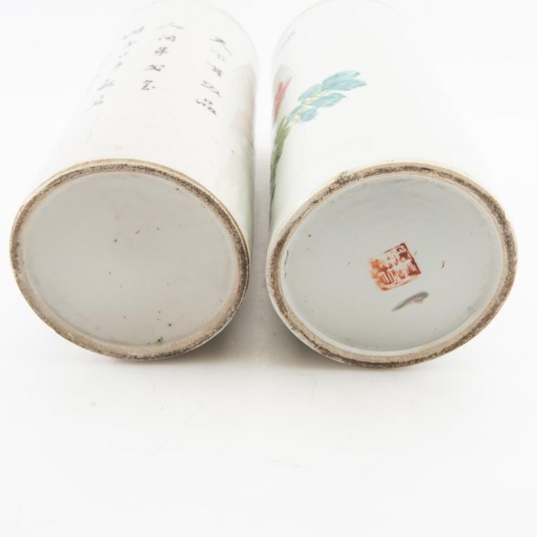 Penselvaser 2 st Kina 1900-tal porslin.