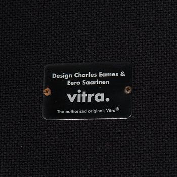 Charles Eames & Eero Saarinen, tuoleja 3 kpl "Organic Chair" Vitra.