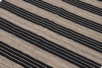 Matta, Afghanistan, slätväv, ca 186 x 166 cm.