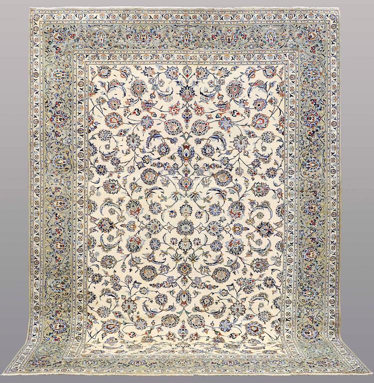 A CARPET, Kashan, 383 x 274 cm.