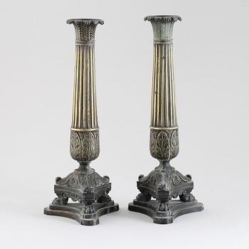 LAMPFÖTTER, 2 st, senempire, 1800-talets första hälft.