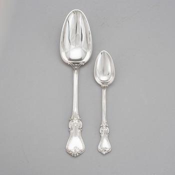 SKEDAR, 24 st (12+12), silver, G. Möllenborg, Stockholm 1847 och J. Blohm, Karlshamn 1874. Vikt 1 210 g.