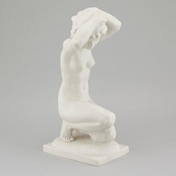 A porcelain figurine by Karl Tutter for Hutschenreuther, around the mid 20th century.