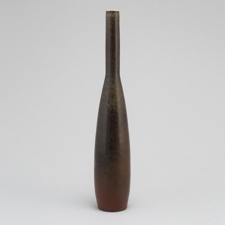 CARL-HARRY STÅLHANE, a signed stoneware vase, Rörstrand, dated -61.