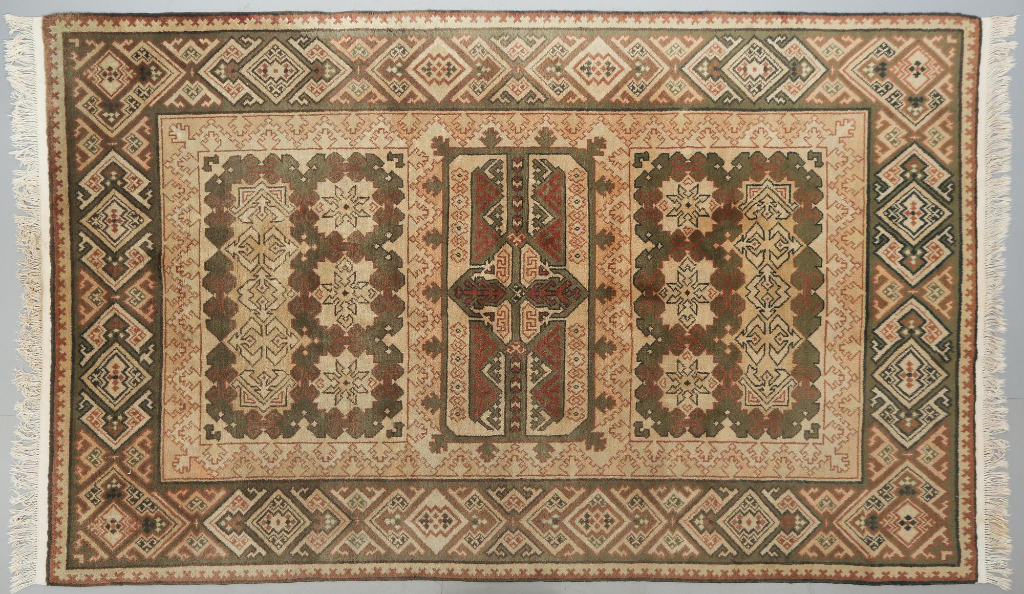 MATTA, Ziegler-typ, 284 x 184 cm, 1900-talets senare del.