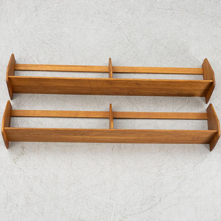 Hans J. Wegner, a pair of oak shelves, Ry Möbler, Denmark, 1950's/60's.