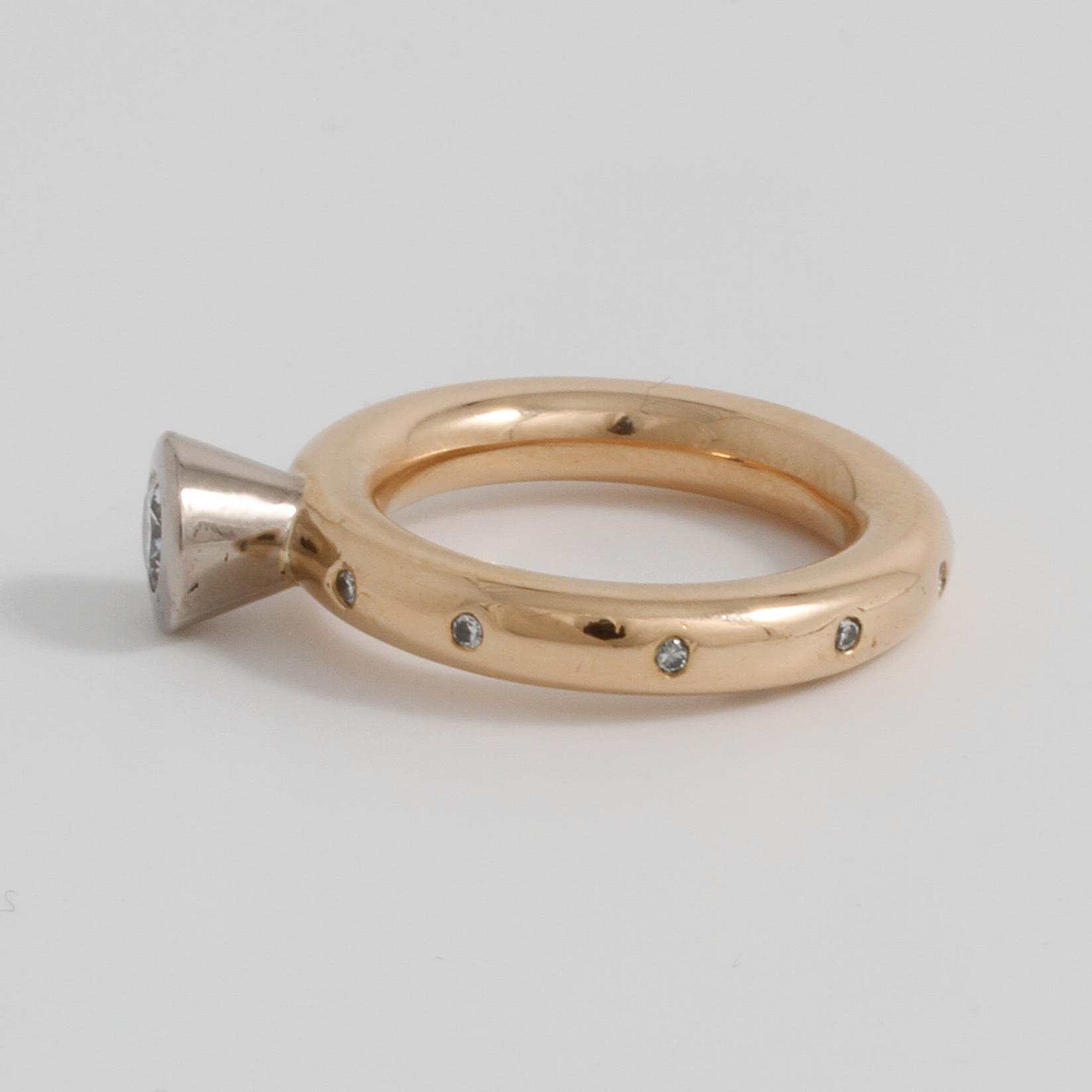 MICHAEL PERSSON CARLING, MPC, Göteborg, 2000, a brillianr cut diamond ring.