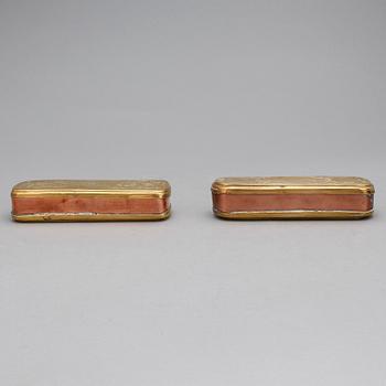 KALENDERDOSOR, 2 st, mässing och koppar, Holland 1700/1800-tal.