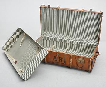 KOFFERT, 1900-talets början.