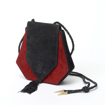 364. YVES SAINT LAURENT, axelremsväska, 1960-tal.