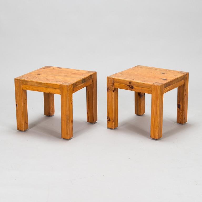 Pallar, ett par, Form Sven Larsson möbelshop, 1970-tal.