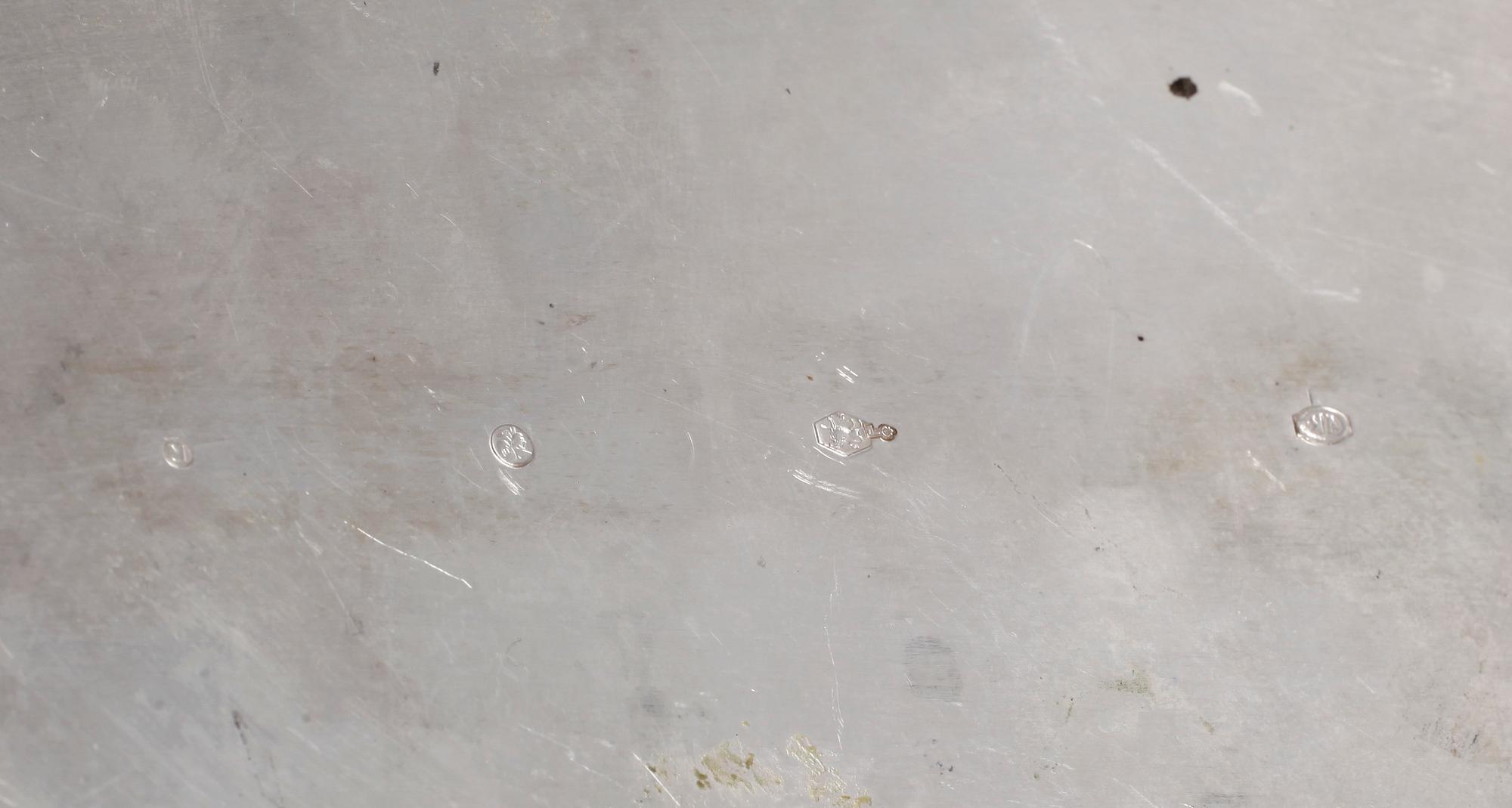 GALLERSKÅL, silver, Nederländerna. 1900-talets första hälft. Vikt ca 300 gram.