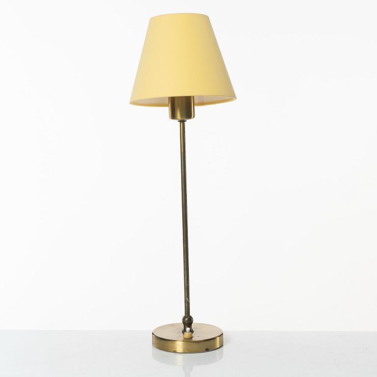 Josef Frank, bordslampa, modell 2332, Firma Svenskt Tenn.