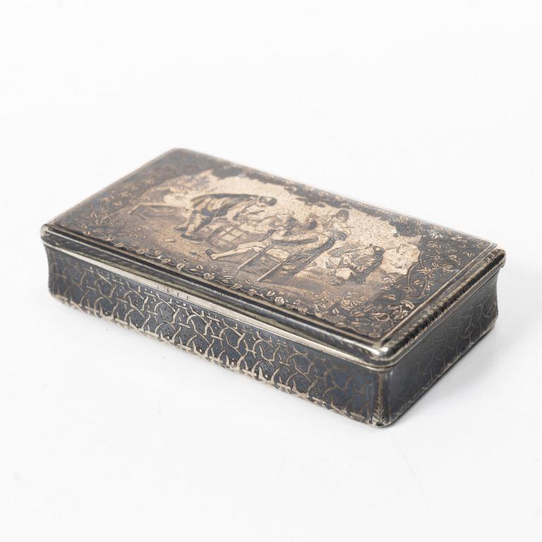 A silver niello box, French hallmarks, circa 1900.