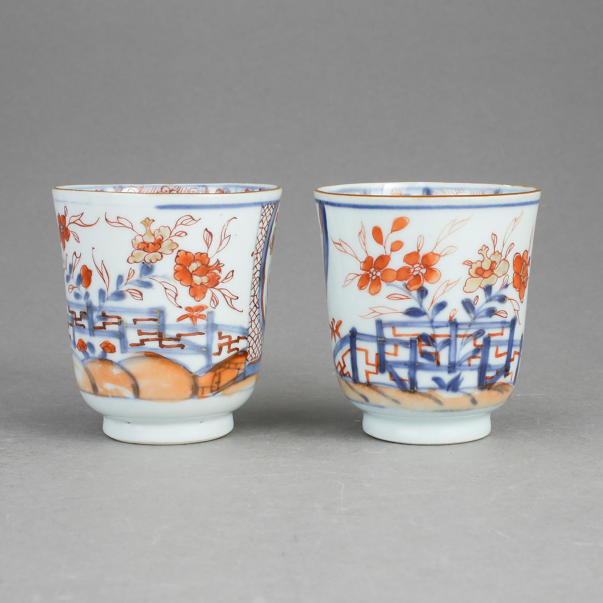 KOPPAR, 2 st, porslin, Qingdynastin Kangxi (1662-1722).
