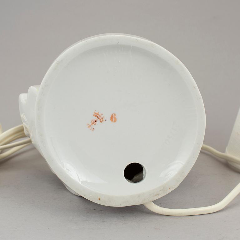 An art deco table lamp/figurine, Carl Schneiders Erben/Gräfenthal, first half of 20th century.