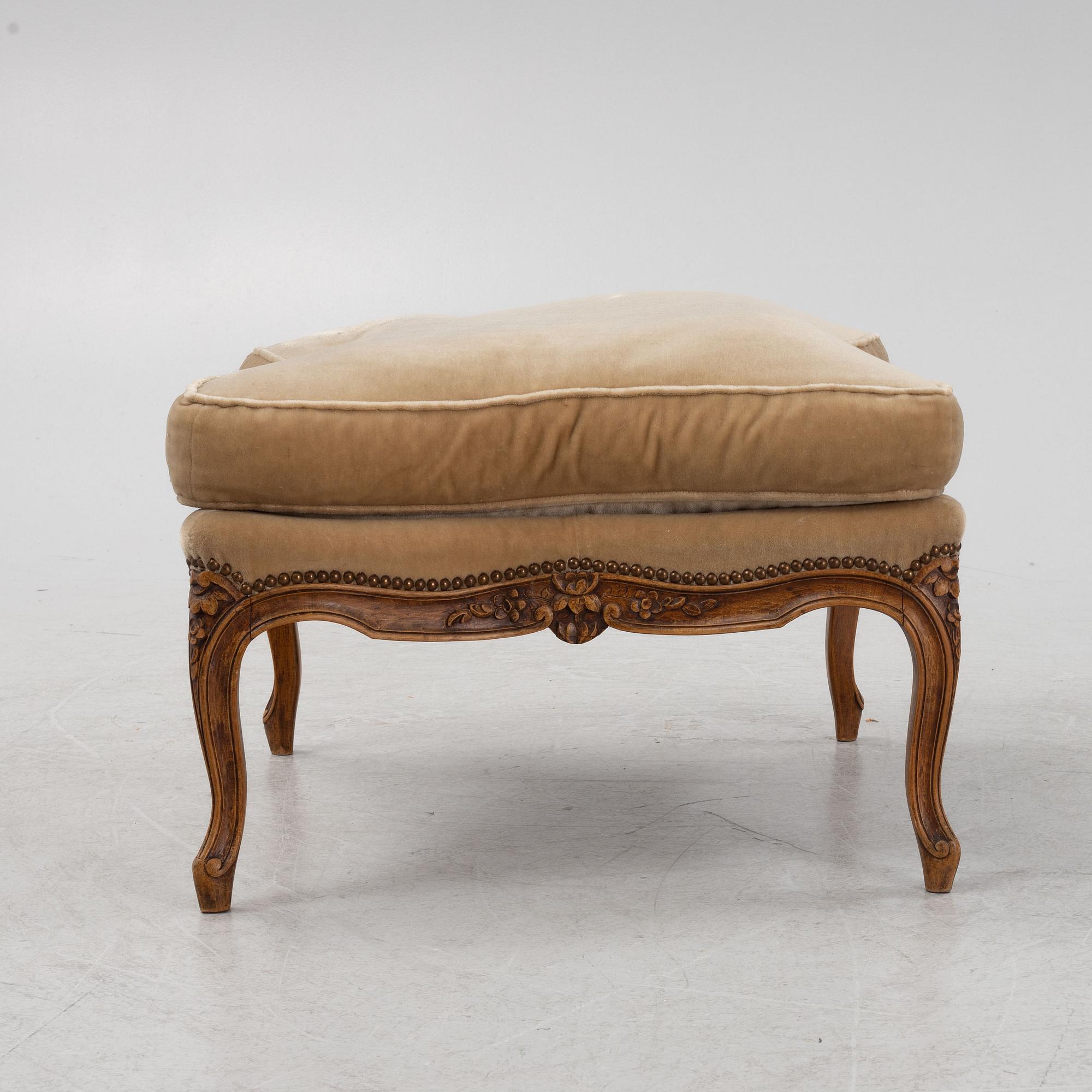 A Rococo style ottoman, around 1900.