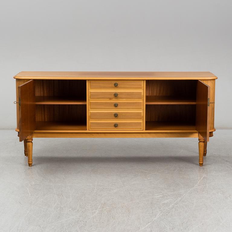 SIDEBOARD, gustaviansk stil, 1900-talets andra hälft.